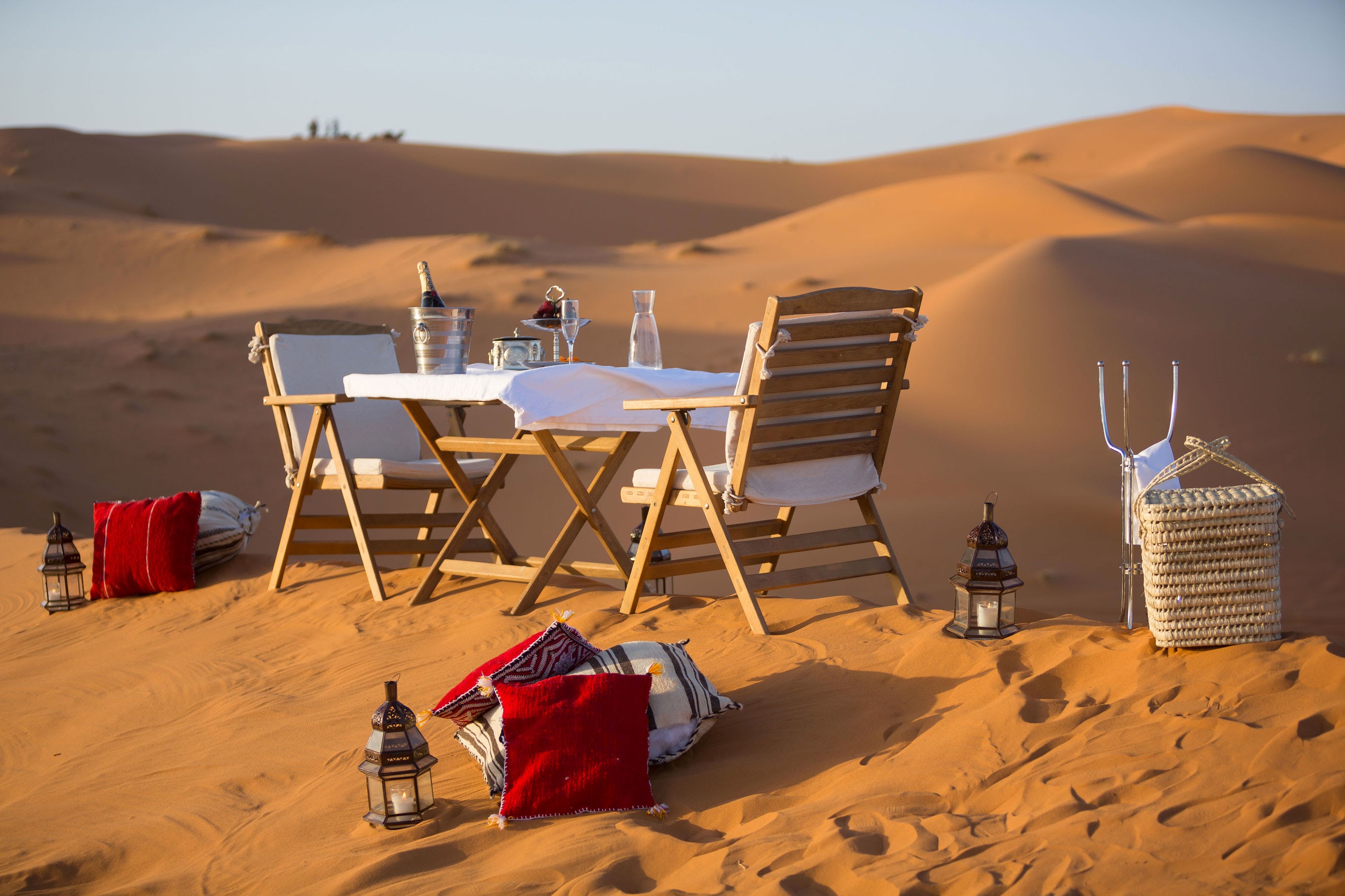 sahara tours luxury camp merzouga